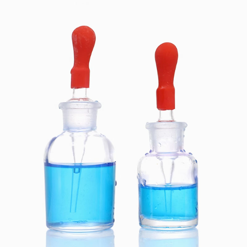 451 Dropping bottle with ground-in pipette and latex rubber nipple